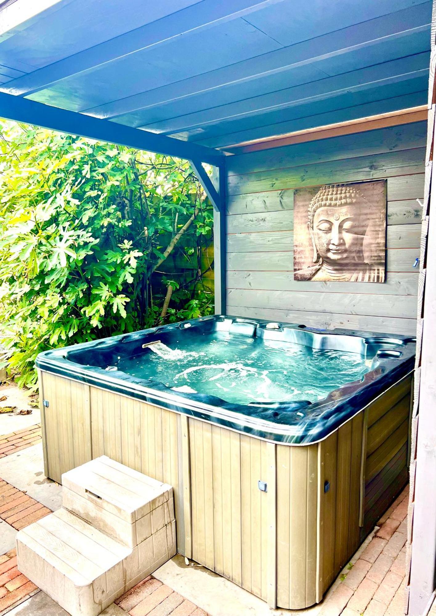 Buddha Style Family House & Jacuzzi & Sauna Near Amsterdam Vijfhuizen Екстериор снимка