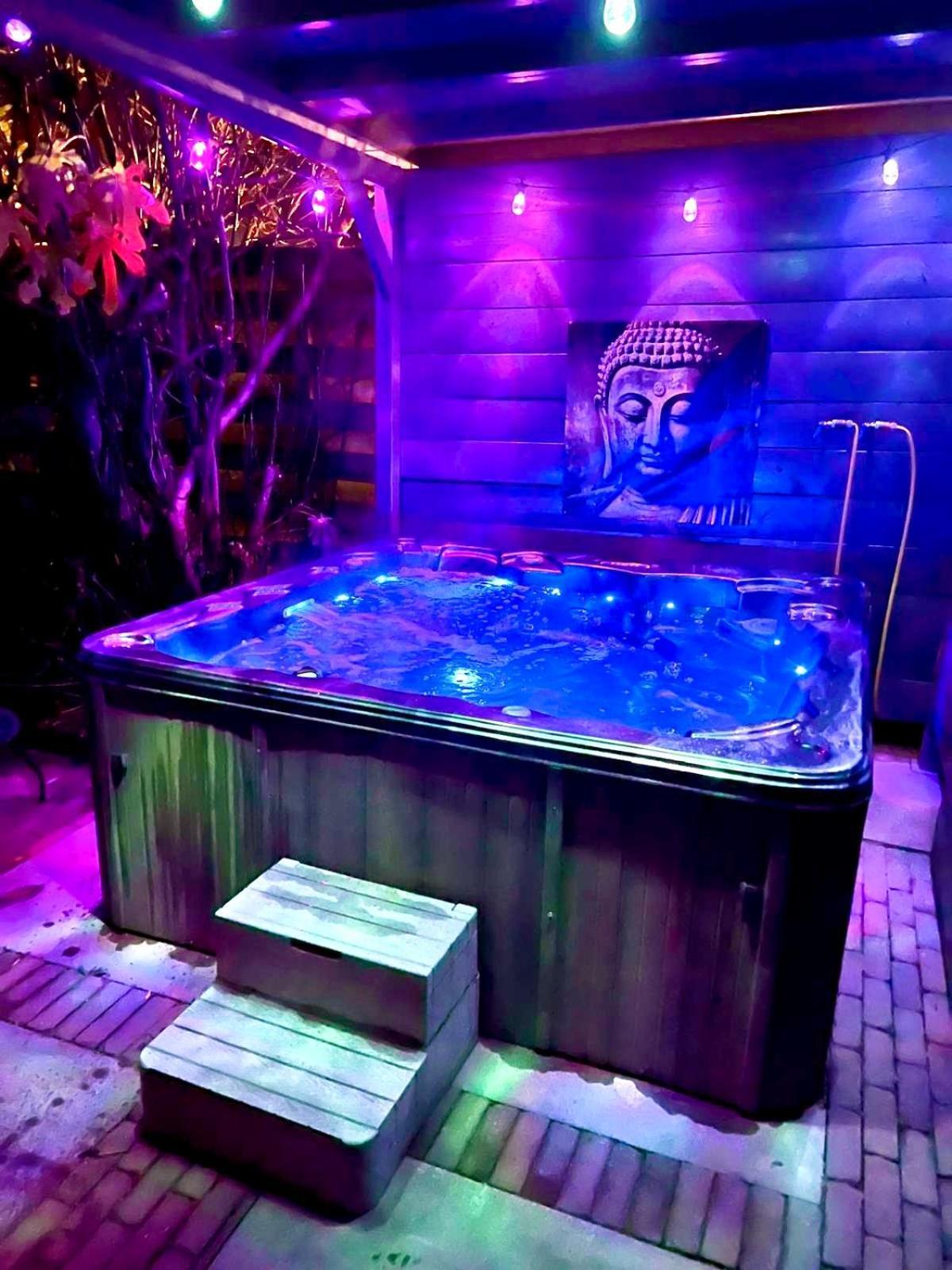 Buddha Style Family House & Jacuzzi & Sauna Near Amsterdam Vijfhuizen Екстериор снимка